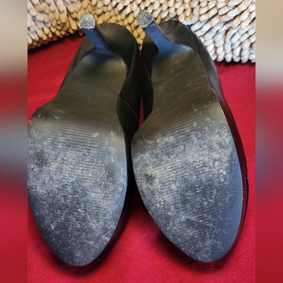 CHARMING CHARLIE black heel - Picture 5 of 14